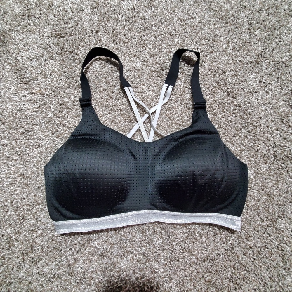 VS sports bra